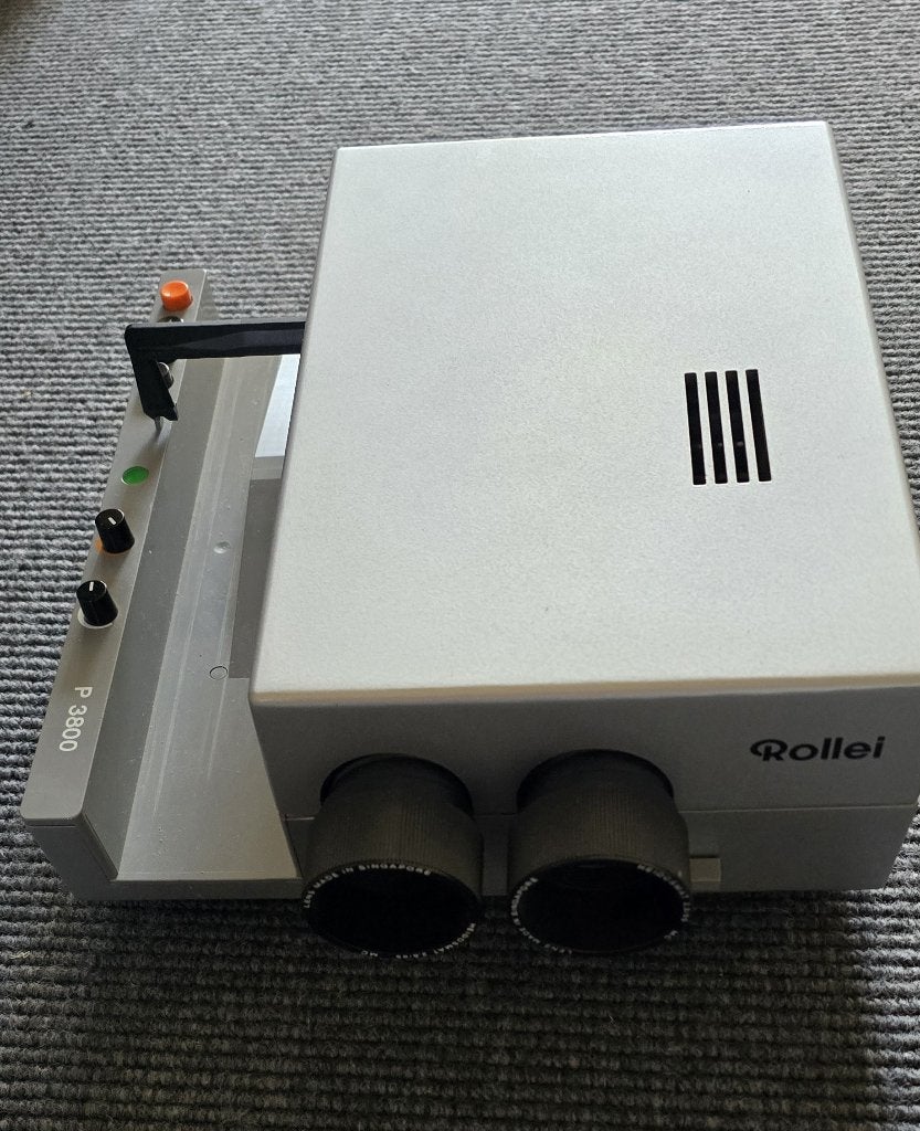 Rollei P3800 dia projector+ dia sorteerraam en snijapparaat, Ophalen, Gebruikt