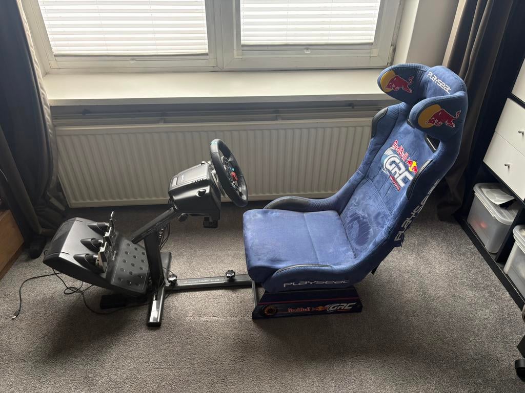 Playseat Redbull + logitech stuur, Spelcomputers en Games, Ophalen, Gebruikt, Playseat of Racestoel, PlayStation 4