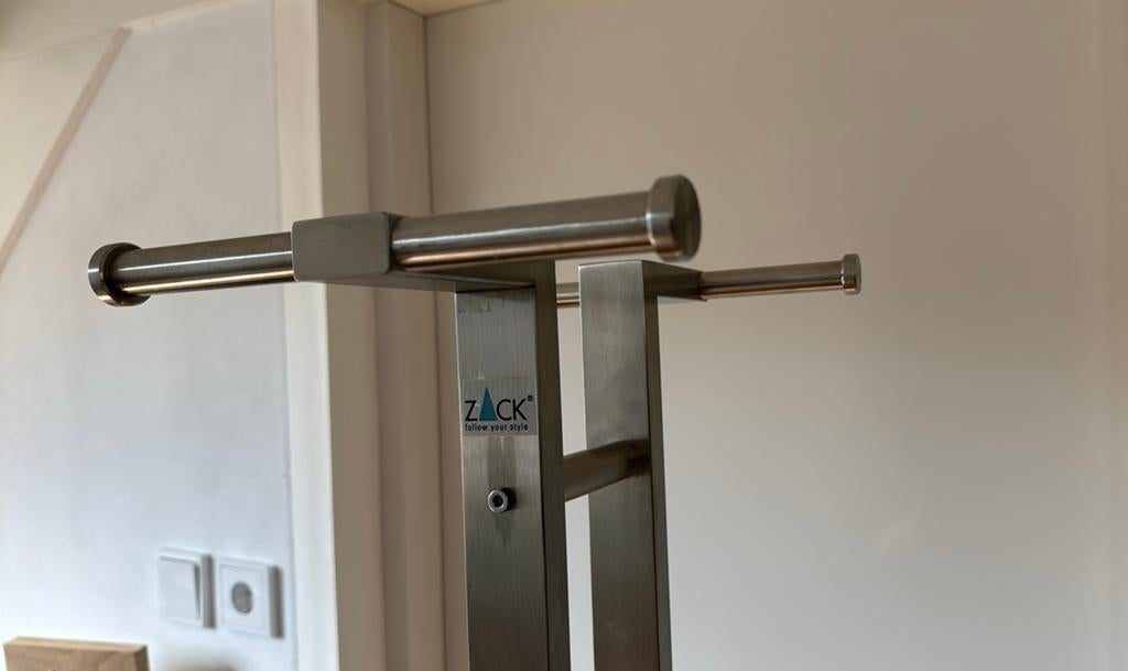 RVS staande kapstok van ZACK - 167 cm hoog, Huis en Inrichting, Ophalen, Gebruikt, Staande kapstok, 150 tot 200 cm