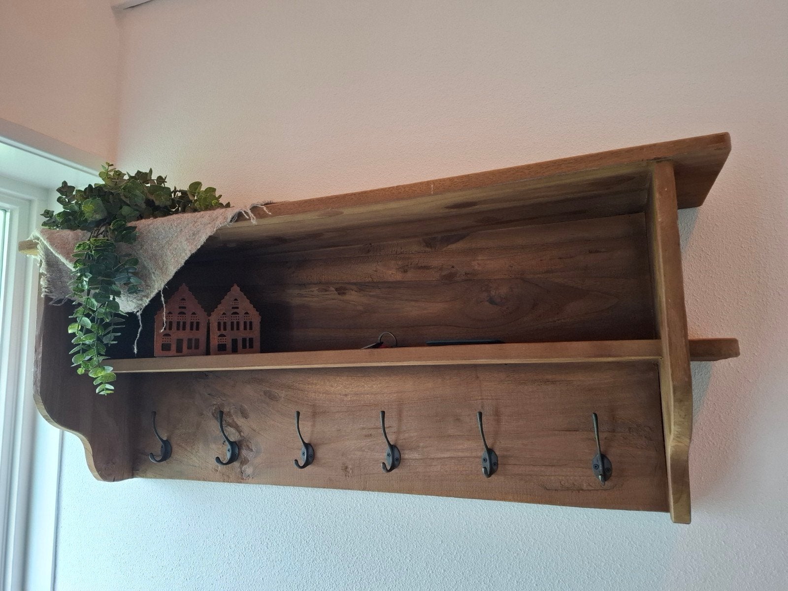 Kapstok/regaal  met plank en 5 haken sober, Zo goed als nieuw, Minder dan 100 cm, Hout, Ophalen