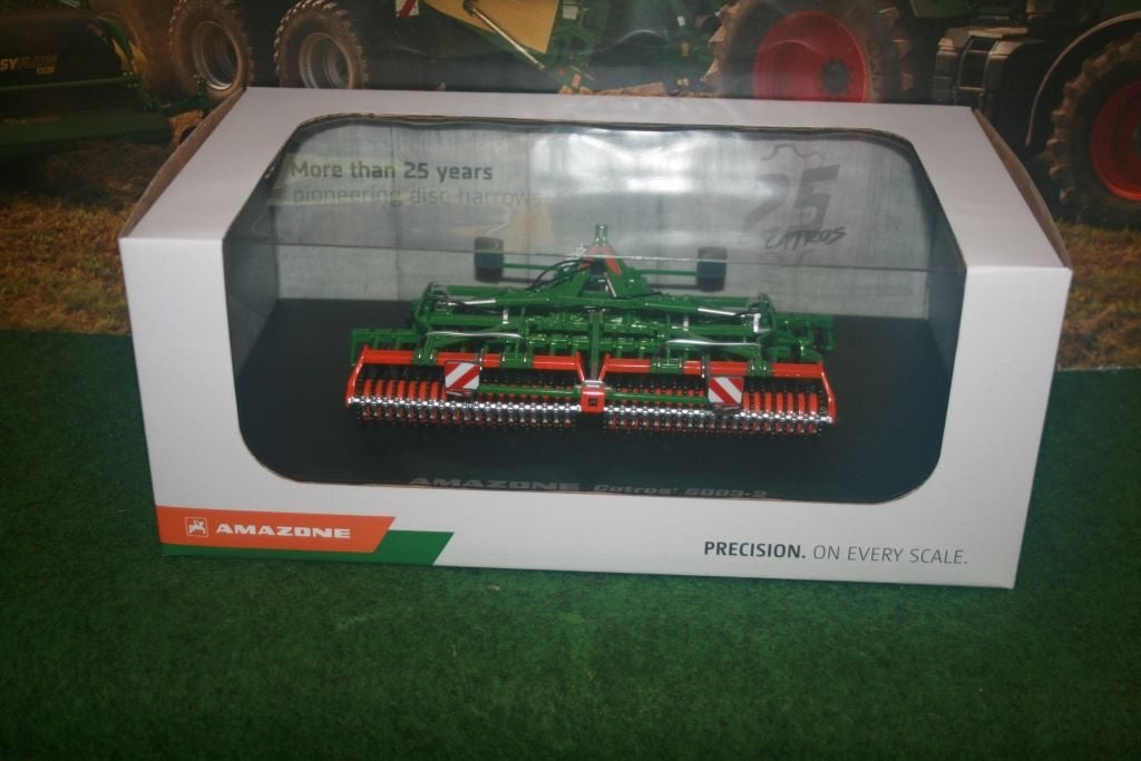 Boeryes: Amazone Catros 5003-2 van Universal Hobbies, Ophalen of Verzenden, Nieuw, Tractor of Landbouw, Universal Hobbies