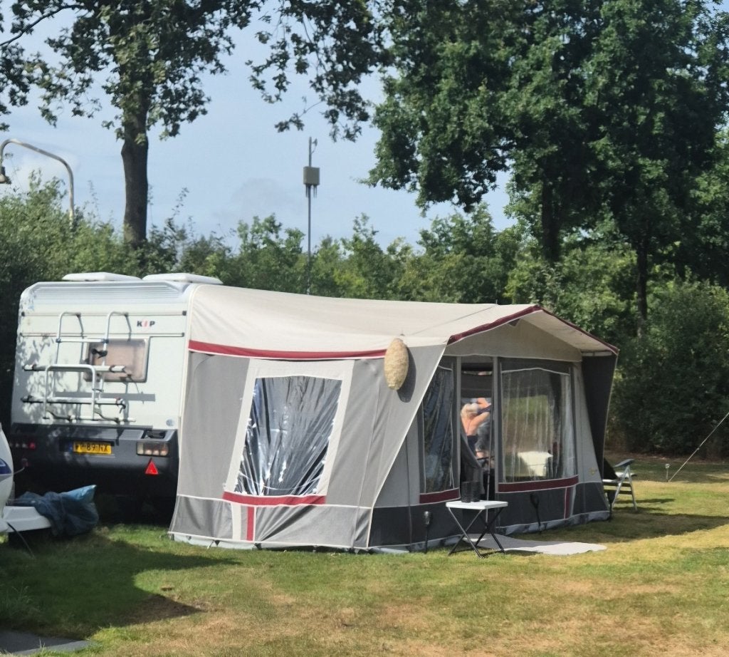 Kip KG41-EK. Netjes en compleet met mover, voortent, luifel, Caravans en Kamperen, Caravans, Luifel, Rondzit, Kip, 750 - 1000 kg