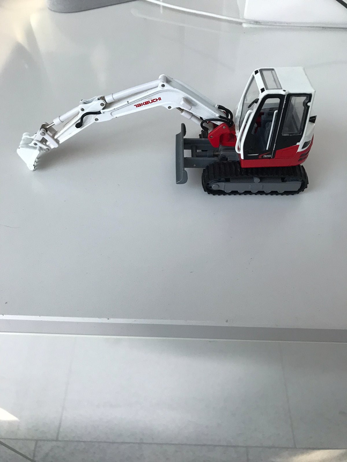 Takeuchi graafmachine metaal zeer mooi volgens mij 1:35, Ophalen, Zo goed als nieuw