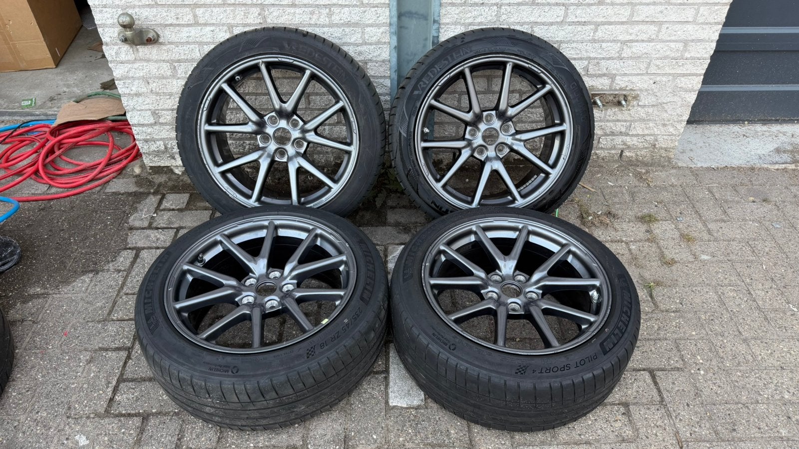 Originele tesla model 3 18 inch aero velgen tpms zomerbanden, Ophalen, 18 inch, Gebruikt, Banden en Velgen