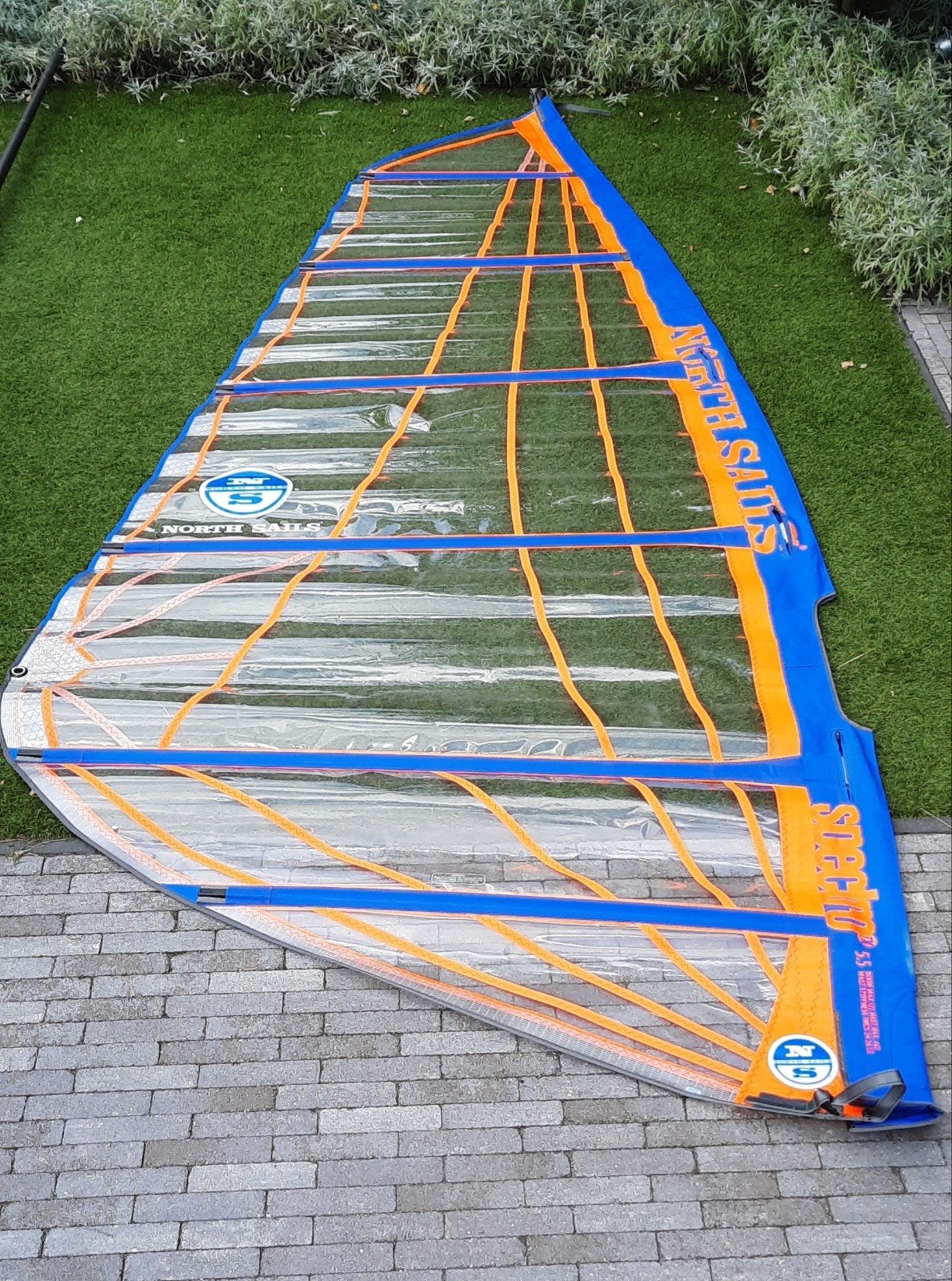 North Sails Spectro 5.5 m2 windsurfzeil - Zeer goede staat, Ophalen, Zo goed als nieuw, Zeil