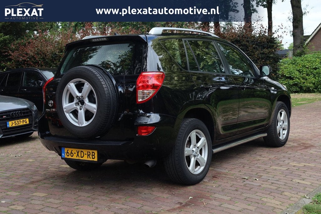 Toyota RAV4 2.0 VVTi Linea Sol Aut. | Bullbar | Cruise Contr, Auto's, Toyota, Automaat, 1998 cc, Stof, Gebruikt