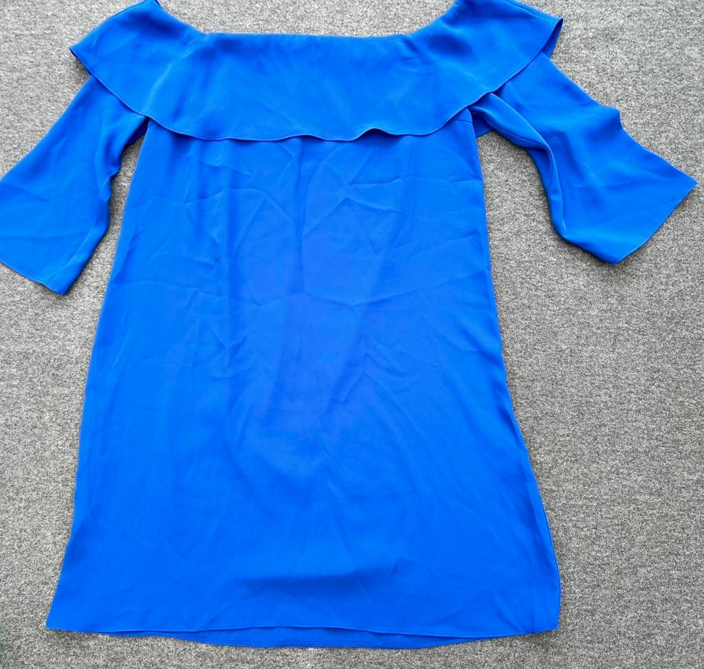 Elegante blauwe jurk met open schouders – maat S, Ophalen of Verzenden, Zo goed als nieuw, Blauw