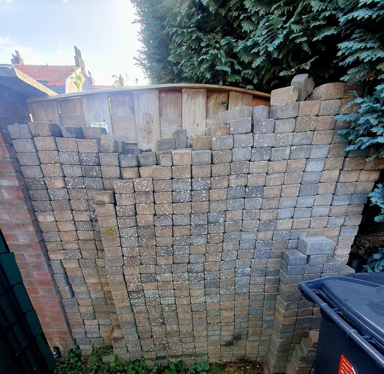 GRATIS!!!! Gebruikte betonnen klinkers, Tuin en Terras, Ophalen, Gebruikt, Klinkers, 10 m² of meer