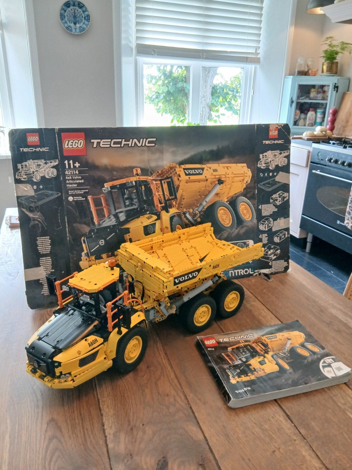 Lego Technic 42114 6x6 volvo kiepwagen, Kinderen en Baby's, Ophalen, Lego, Zo goed als nieuw, Complete set