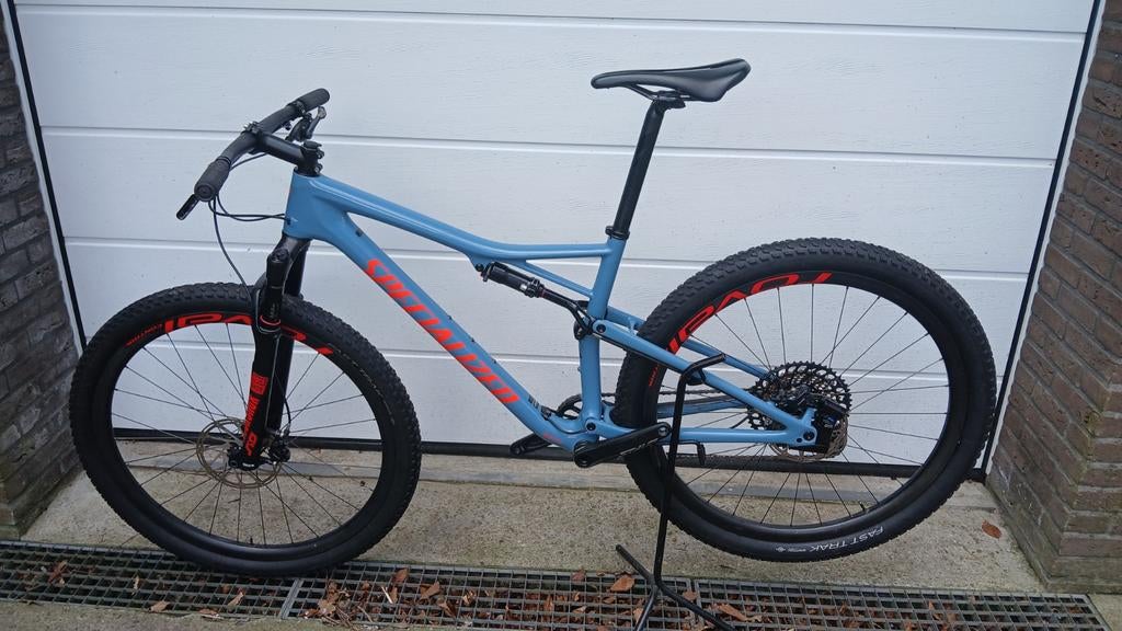 Specialized Epic Pro L - Zo goed als nieuw, Brain vering, Specializedstraat, X, Specialized, Ophalen