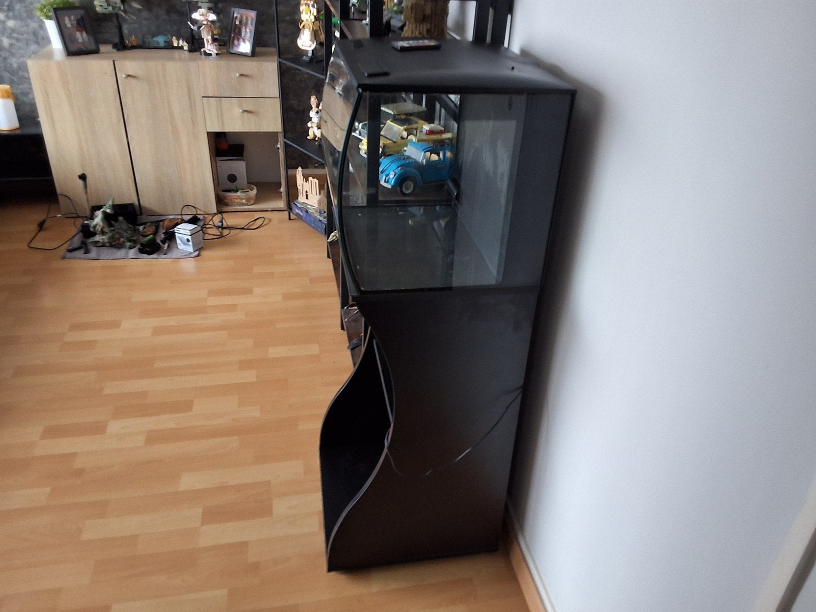 te koop fluval aquarium met onderkast, Ophalen, Gebruikt, Inclusief deksel, Leeg aquarium