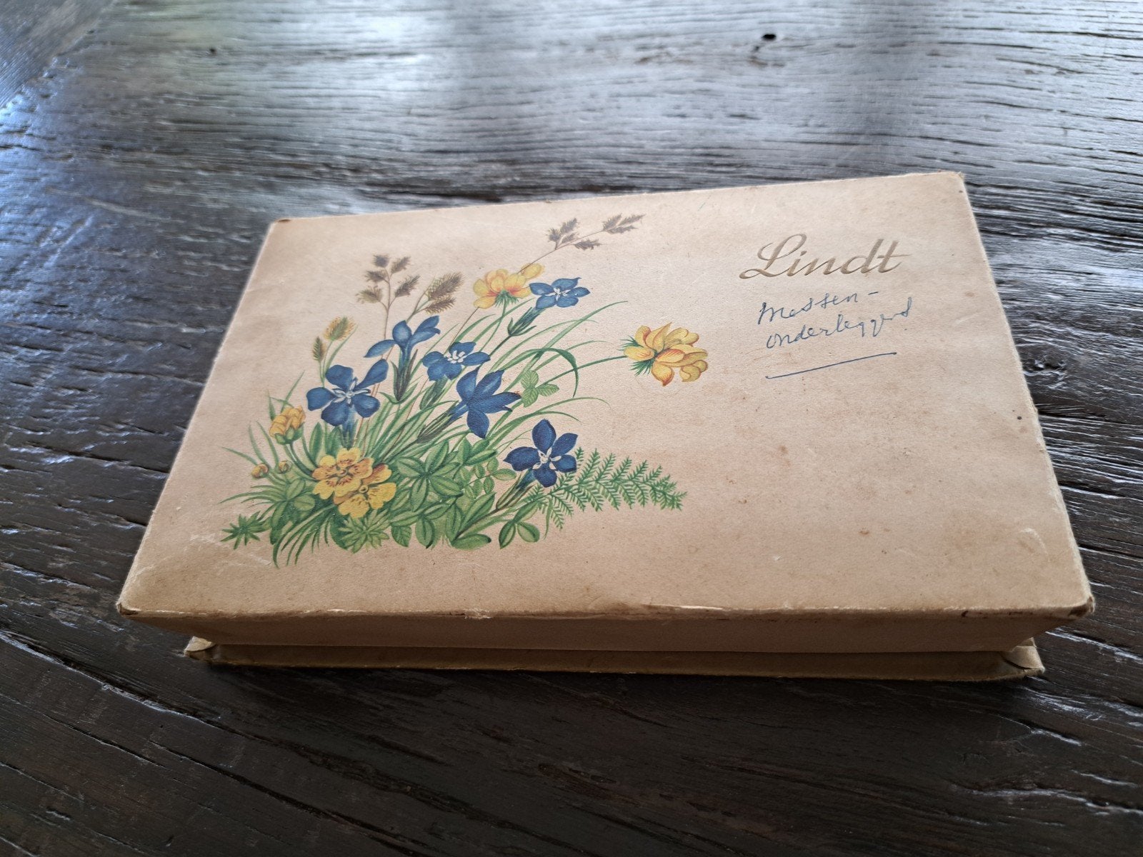 Vintage Lindt Chocolat doosje - Decoratief en zeldzaam, Verzamelen, Ophalen of Verzenden