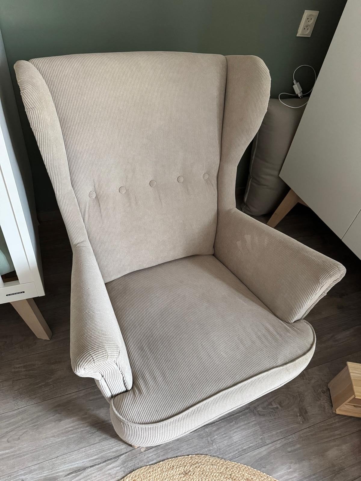 Comfortabele fauteuil Strandmon in ribstof, Ophalen, Klassiek, Modern, Comfort, 75 tot 100 cm, Zo goed als nieuw
