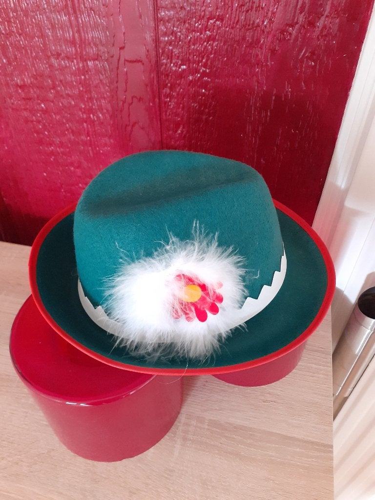 TIROLER HOEDJE, Carnaval, Ophalen of Verzenden, Accessoires, Maat 36 (S)