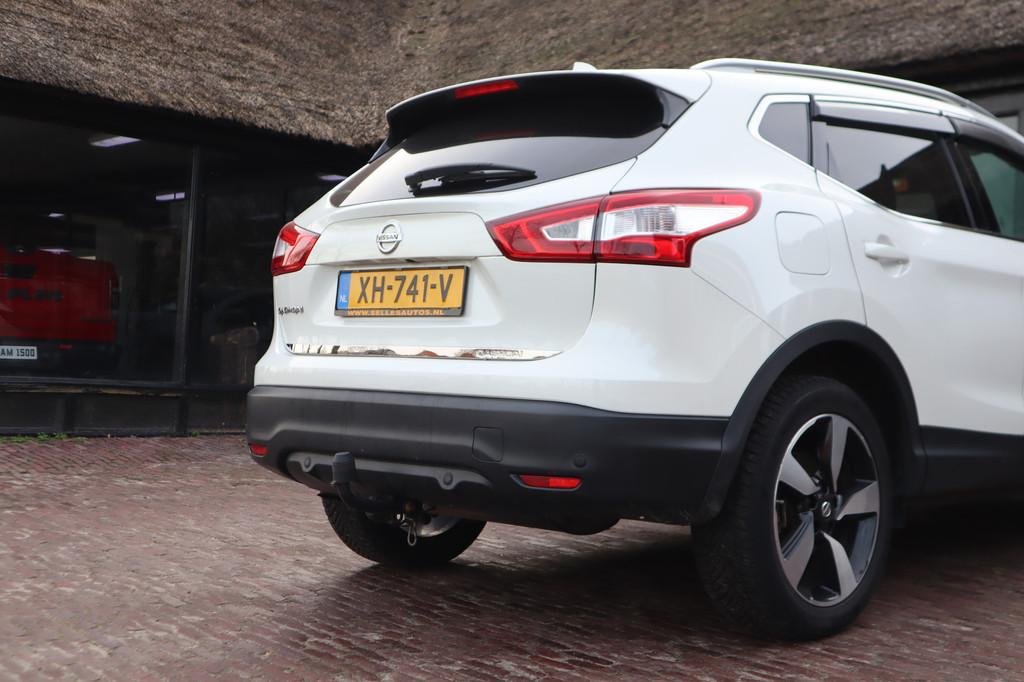 Nissan QASHQAI 1.2 Connect Edition | Trekhaak | DAB Radio |, Voorwielaandrijving, Stof, Gebruikt, Zwart