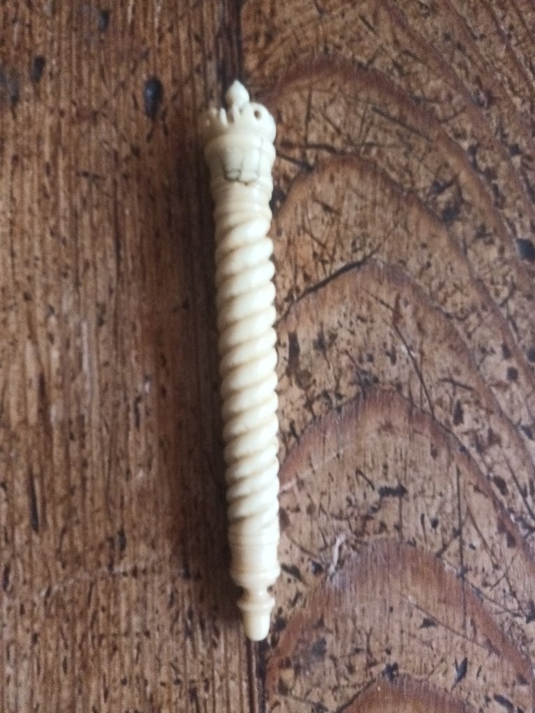 Antiek benen naaldenkokertje/ zeer oud!, Ophalen of Verzenden, Gebruikt, Garen of Naald(en)