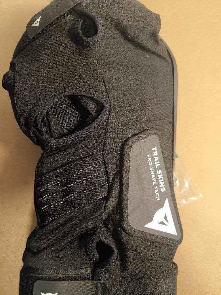 Dainese Trail Skins Pro Kniebeschermers Zwart, Fietsen en Brommers, Ophalen of Verzenden, Nieuw, Bovenkleding