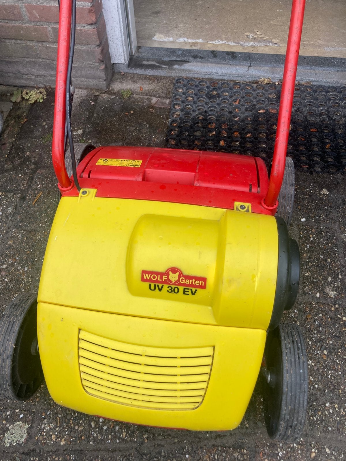 WOLF-Garten UV 30 EV verticuteermachine – 1.100 W, Ophalen, Gebruikt, Elektrisch