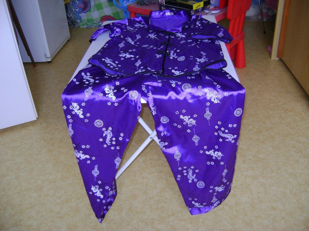 2 del paars zijde thais pak maat m broek en jasje, Kleding | Dames, Carnavalskleding en Feestkleding, Maat 38/40 (M), Carnaval