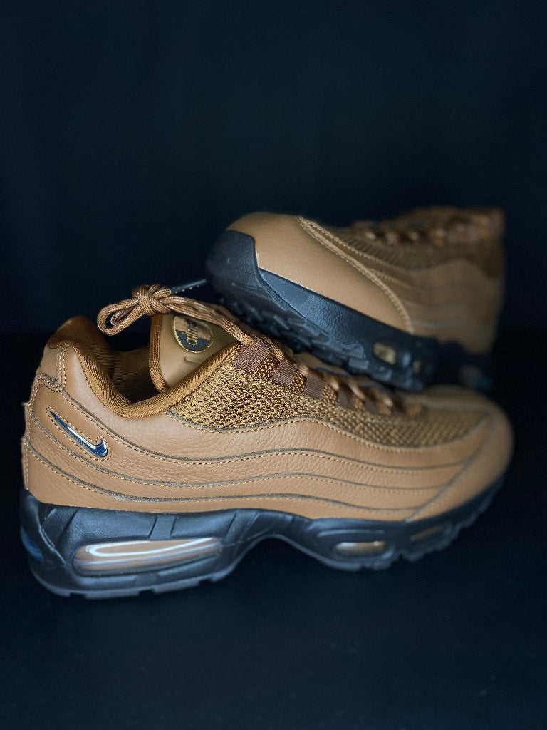 NIKE AIR MAX 95 BIG BUBBLE JEWEL SWOOSH TAN BROWN - maat 41, Bruin, Nike, Nieuw, Ophalen of Verzenden