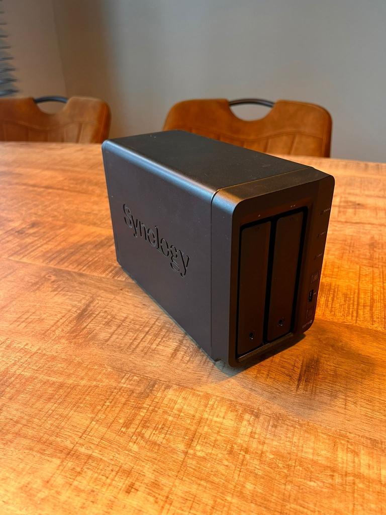 Synology DS716+ NAS inclusief 2x WD Red 6TB harde schijven, Ophalen of Verzenden, Zo goed als nieuw