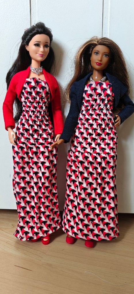 Barbiekleertjes/Barbiekleding: Jurk en bolero Curvy & Barbie, Verzenden, Nieuw, Barbie