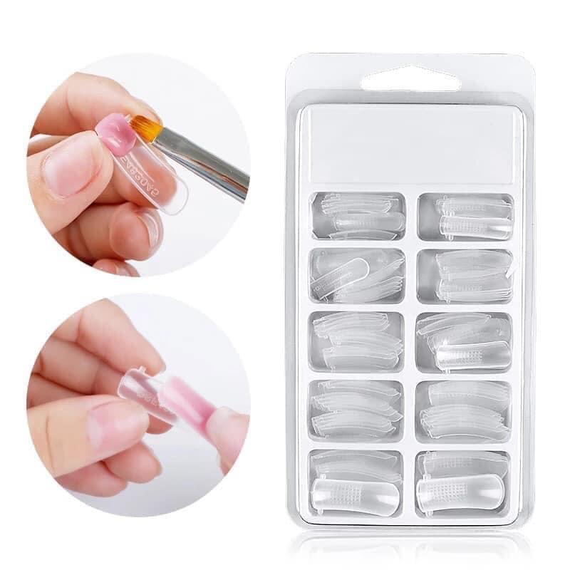 100 Stks tips in doosje voor Nagels. Alles 20% korting., ., Nieuw, Ophalen of Verzenden, .