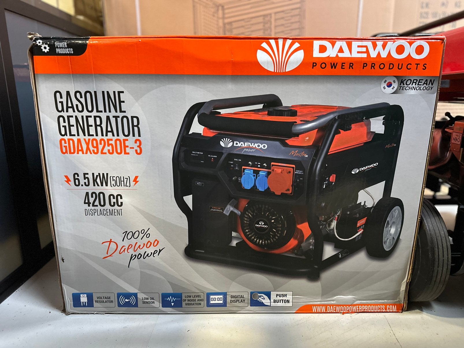 Daewoo GDAx9250E-3 benzine aggregaat 230/400V 15pk 6.5KVA, Ophalen