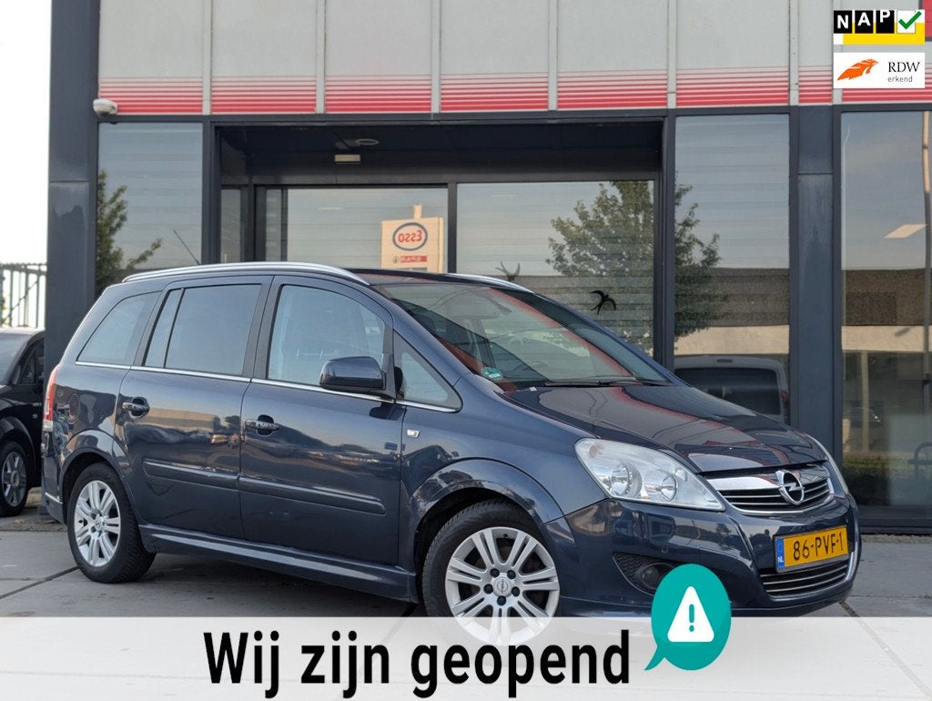 Opel Zafira 1.8 Cosmo - Clima - Cruise - Stoelverwarming -, Auto's, Opel, Bedrijf, Te koop, Zafira, ABS, Airbags, Airconditioning