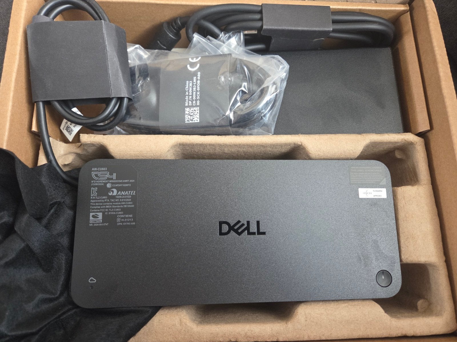 DELL Laptop-dockingstations SD25TB4
DELL Pro Thunderbolt 4 S, Computers en Software, Ophalen of Verzenden, Nieuw, Laptop