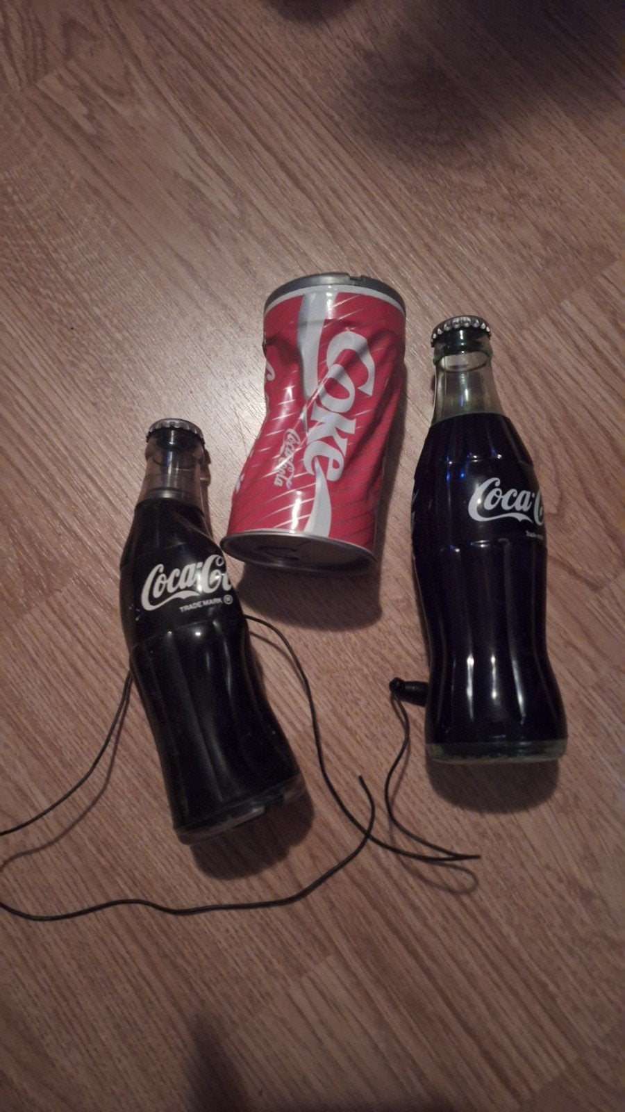 Coca-Cola dansende blikje en flesje met radio (defect), Ophalen