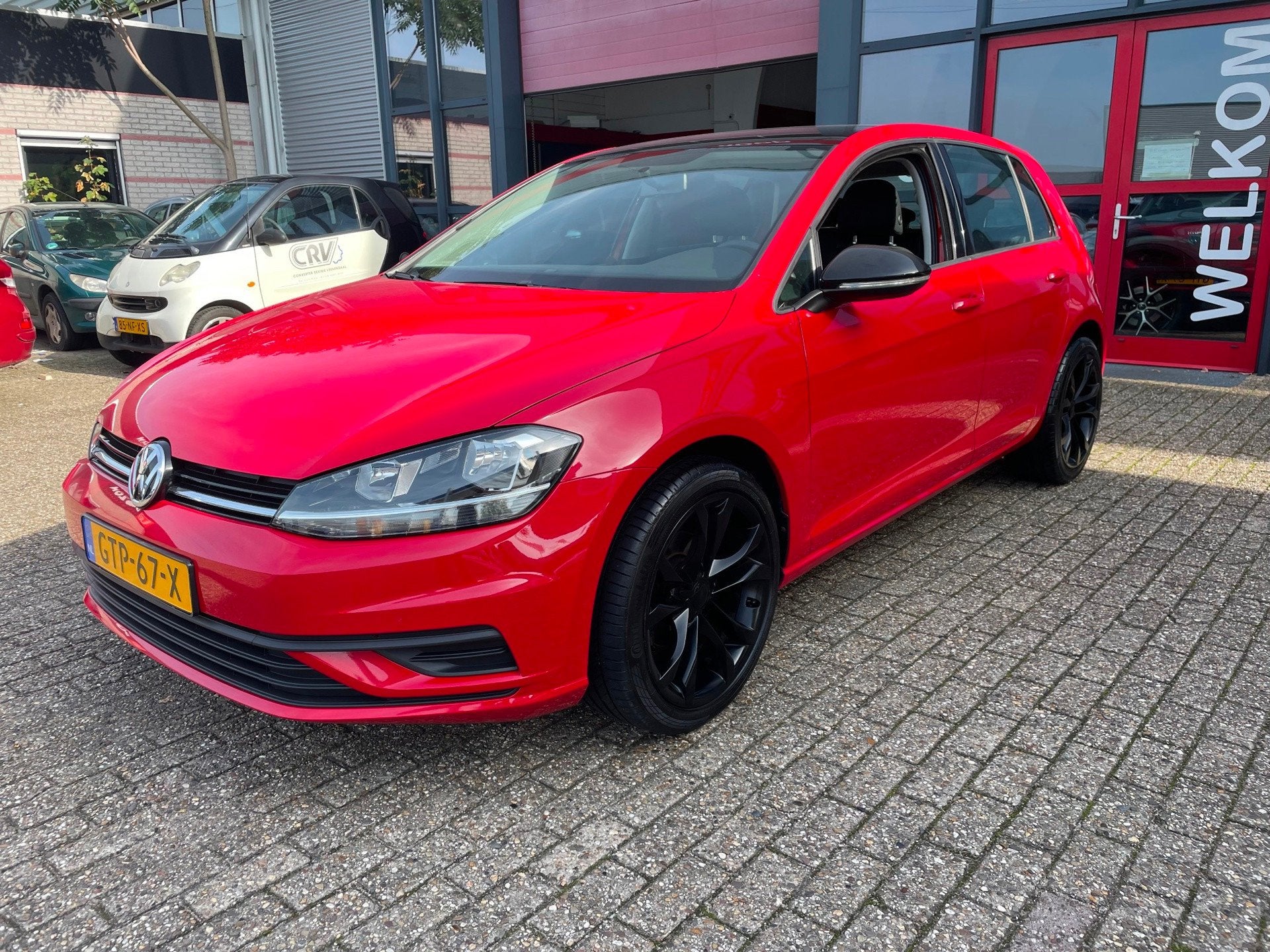 Volkswagen GOLF 1.0 TSI Trendline navi apple carplay facelif, Auto's, Dealer onderhouden, 86 pk, Gebruikt, Euro 6