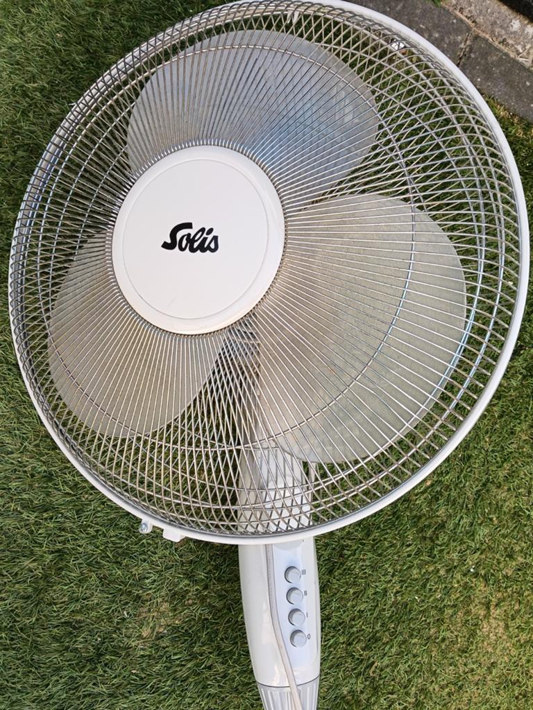 Solis Staande Ventilator - Wit, Witgoed en Apparatuur, Ventilatoren, Ophalen, Gebruikt, Statiefventilator