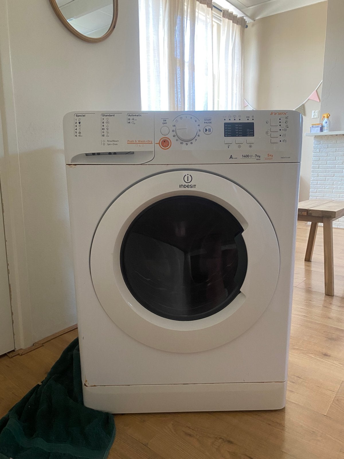 Gratis wasmachine Indesit - werkt nog goed, 10 kg of meer, Ophalen, Gebruikt, 85 tot 90 cm