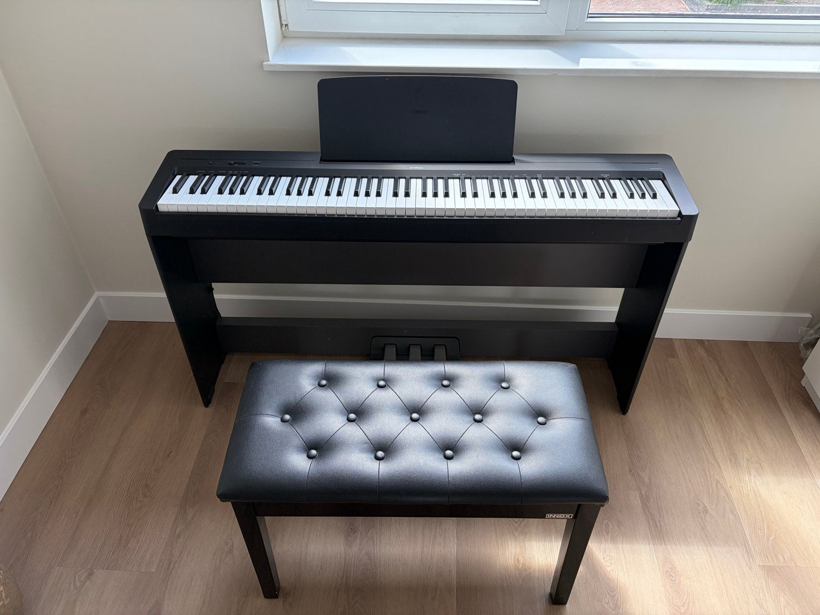 Yamaha P-145 Digitale Piano complete set, Muziek en Instrumenten, Piano's, Ophalen, Zwart, Digitaal, Zo goed als nieuw