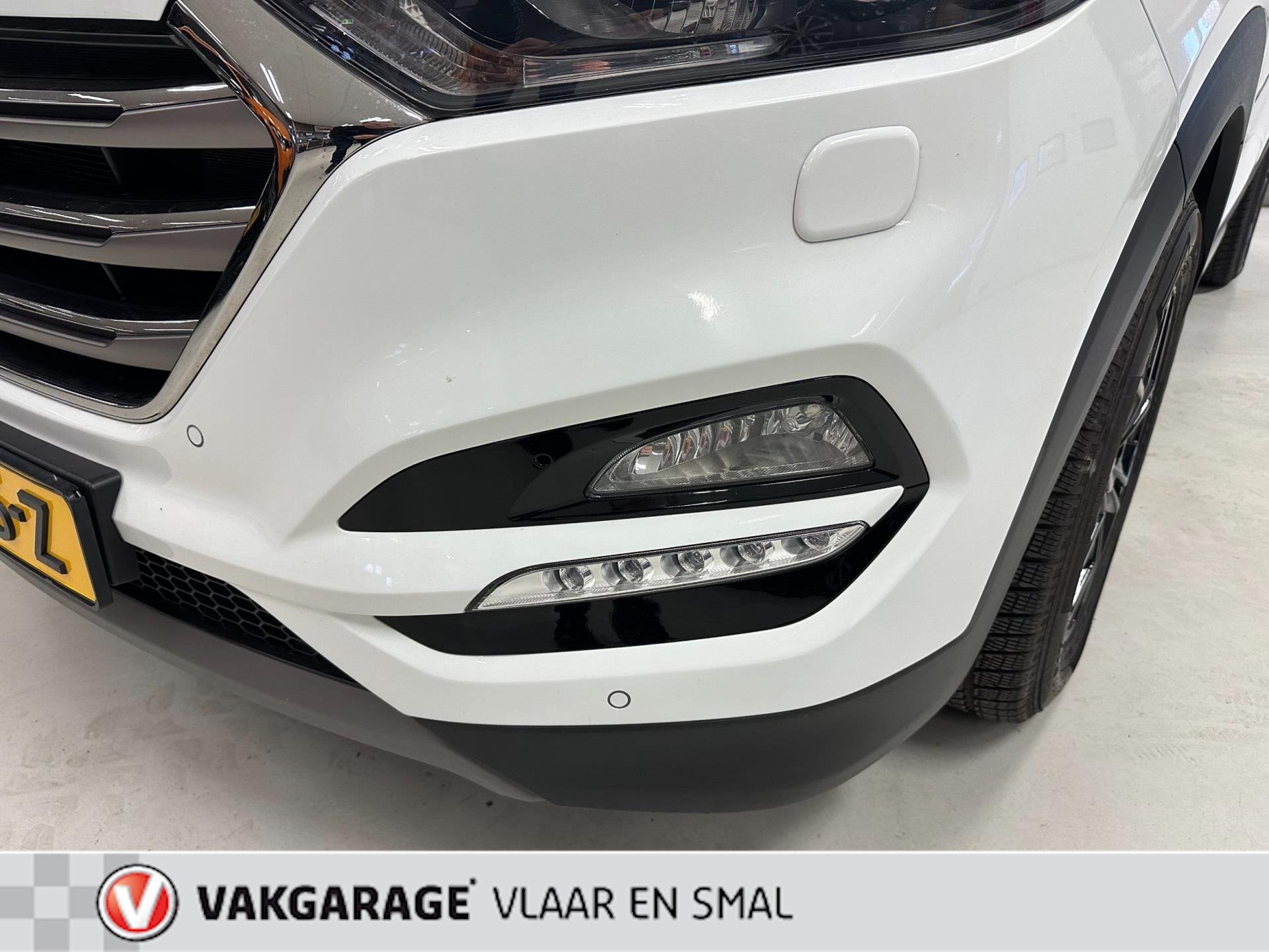 Hyundai TUCSON 1.6 T-GDi Comfort 4WD -Navigatie-Camera-stoel, Auto's, Stof, Gebruikt, 4 cilinders, Wit