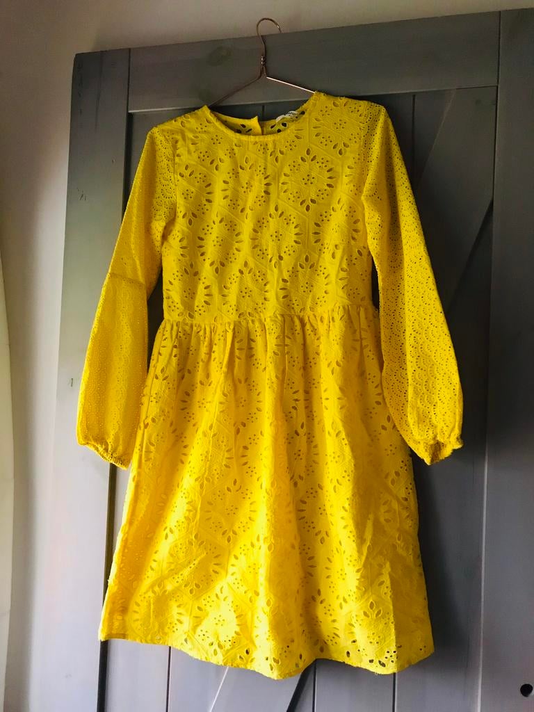 Gele broderie anglaise jurk, ongedragen maat 34, Kleding | Dames, Jurken, Geel, Nieuw, Ophalen of Verzenden, Maat 34 (XS) of kleiner