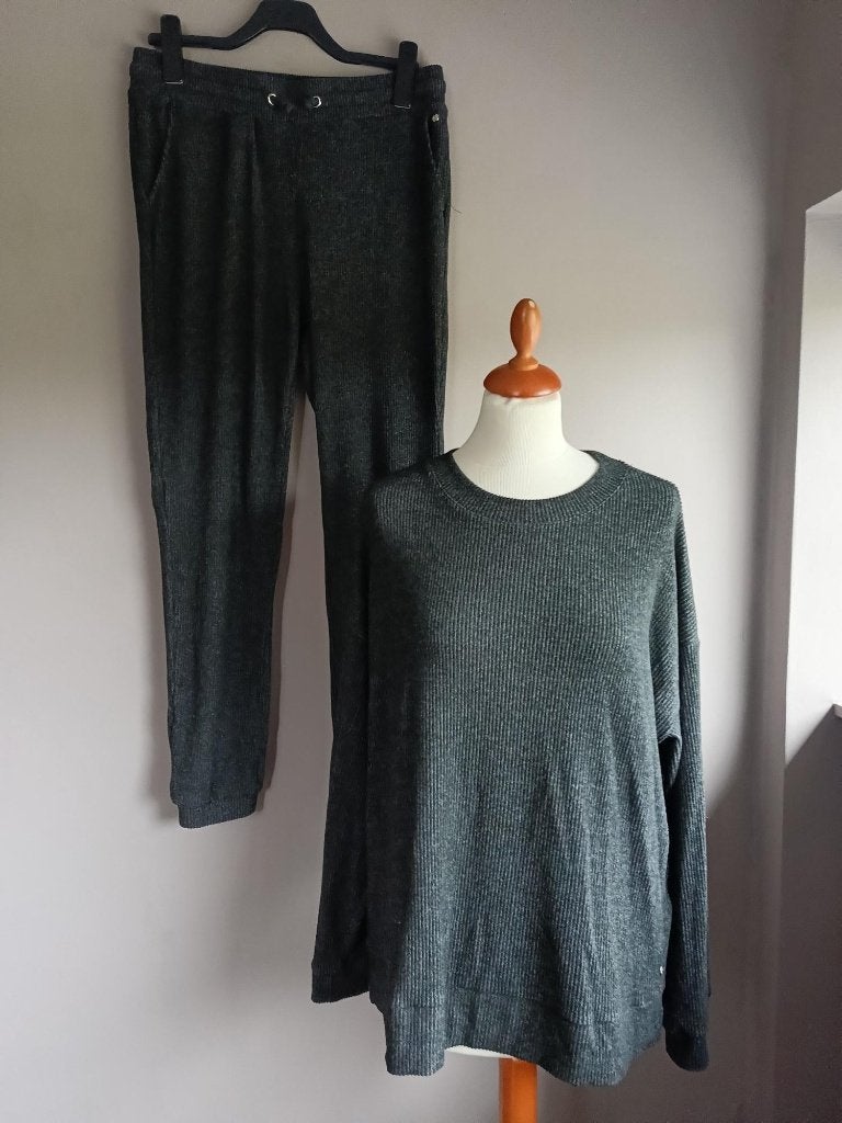 Huispak: 2-delig, grijs ribbel stretch stof, maat XL, Ophalen of Verzenden, Zo goed als nieuw, Maat 46/48 (XL) of groter, Grijs