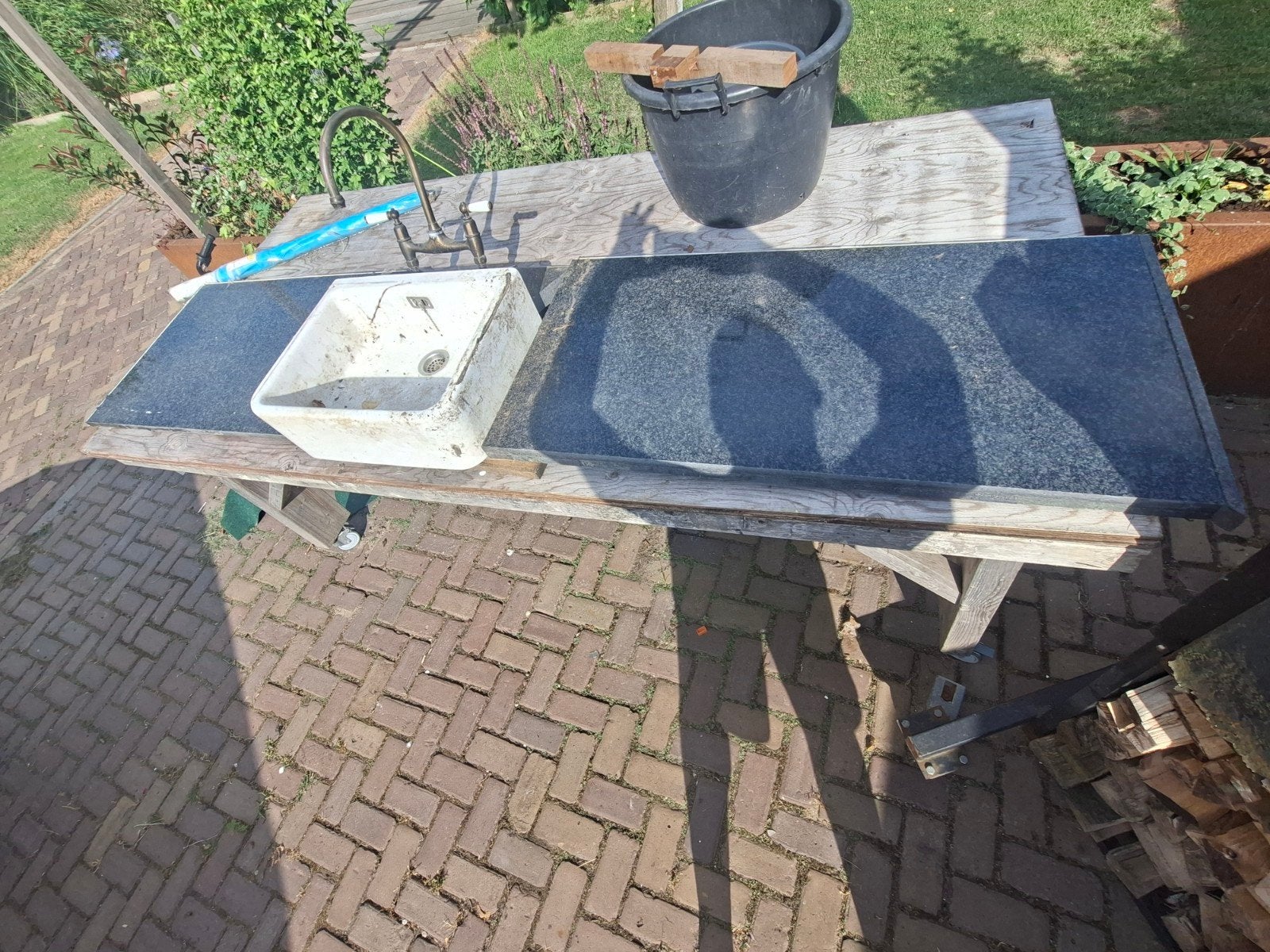 Keukenblad met wasbak en ouderwetse kraan, Los, Gebruikt, Minder dan 100 cm, Los