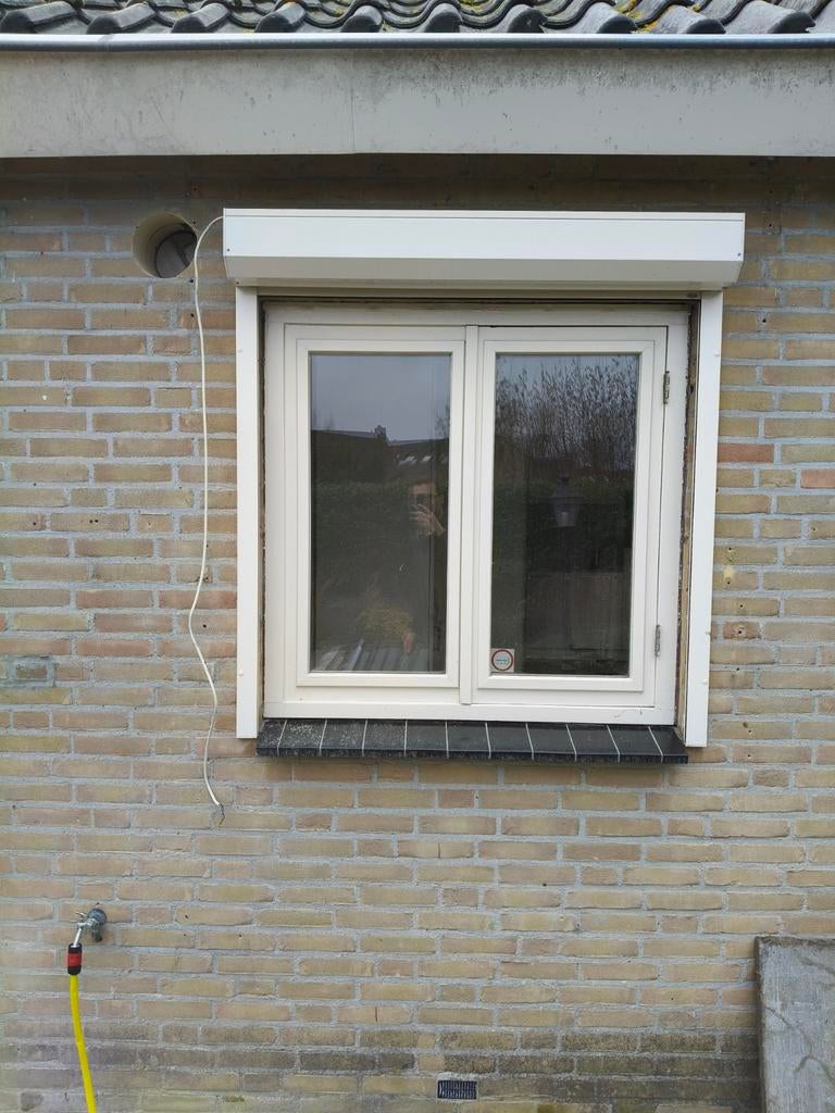 Elektrisch rolluik verano, Ophalen, Gebruikt, 100 tot 150 cm, Elektrische bediening