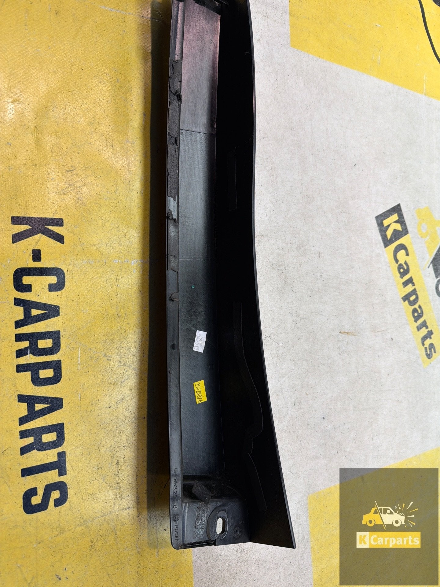bekleding links VW Up! 1S4853289B, Gebruikt, Volkswagen, Volkswagen AG, Berliner Ring 2
38440  Wolfsburg, DE