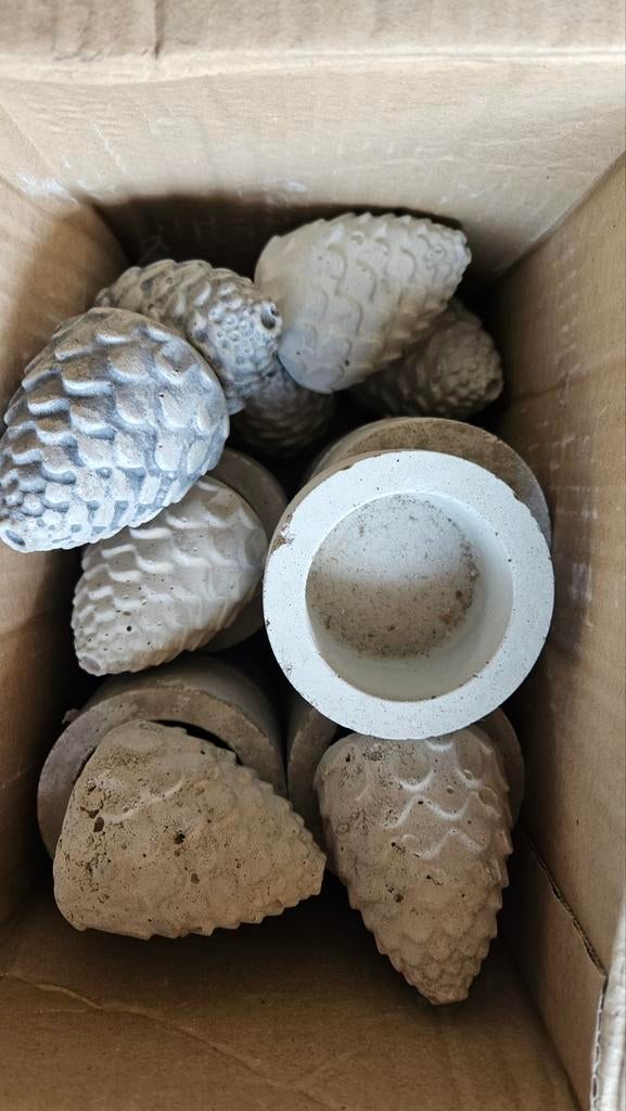 Partij betonnen woonitems braderie jaarmarkt €50, Ophalen