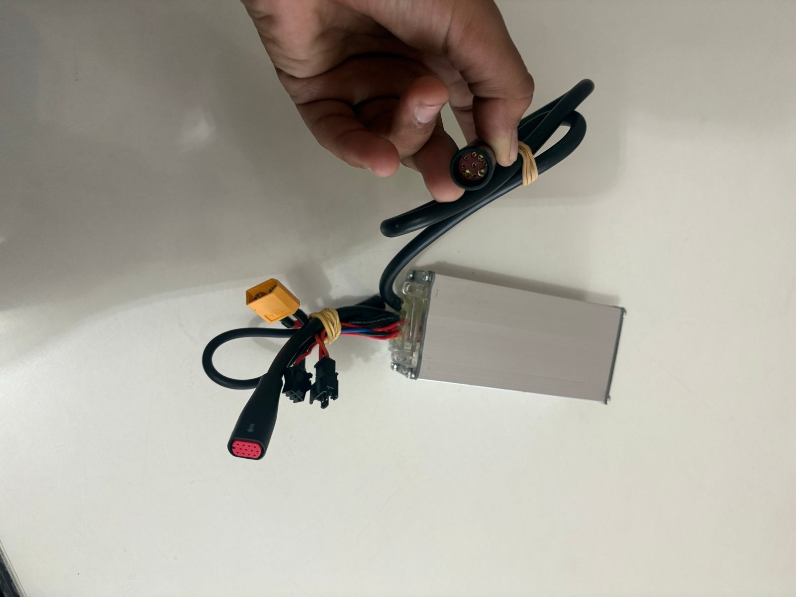 V20 Controller met rode motorkabel - Nieuw en perfect, Ophalen of Verzenden, Nieuw, Elektrische fiets, Overige typen