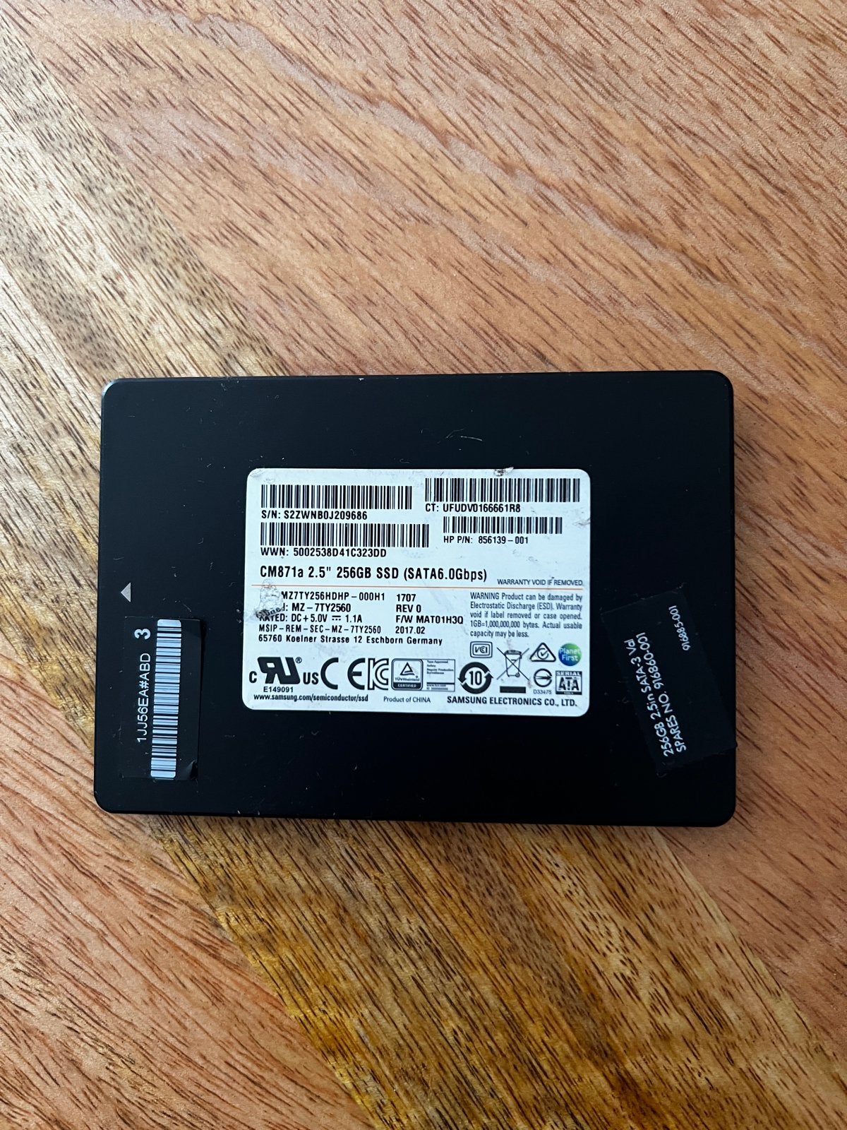 Samsung CM871a 256GB 2.5" SSD SATA6.0Gbps, Computers en Software, Harde schijven, Intern, Gebruikt, Server, Ophalen of Verzenden