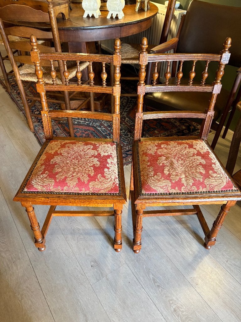 2 Prachtige Antieke Houten Eetkamerstoelen., Ophalen