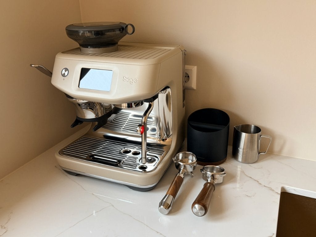 Sage Barista Touch Impress (Almond Nougat) in topstaat, Witgoed en Apparatuur, Koffiezetapparaten, Ophalen, Espresso apparaat