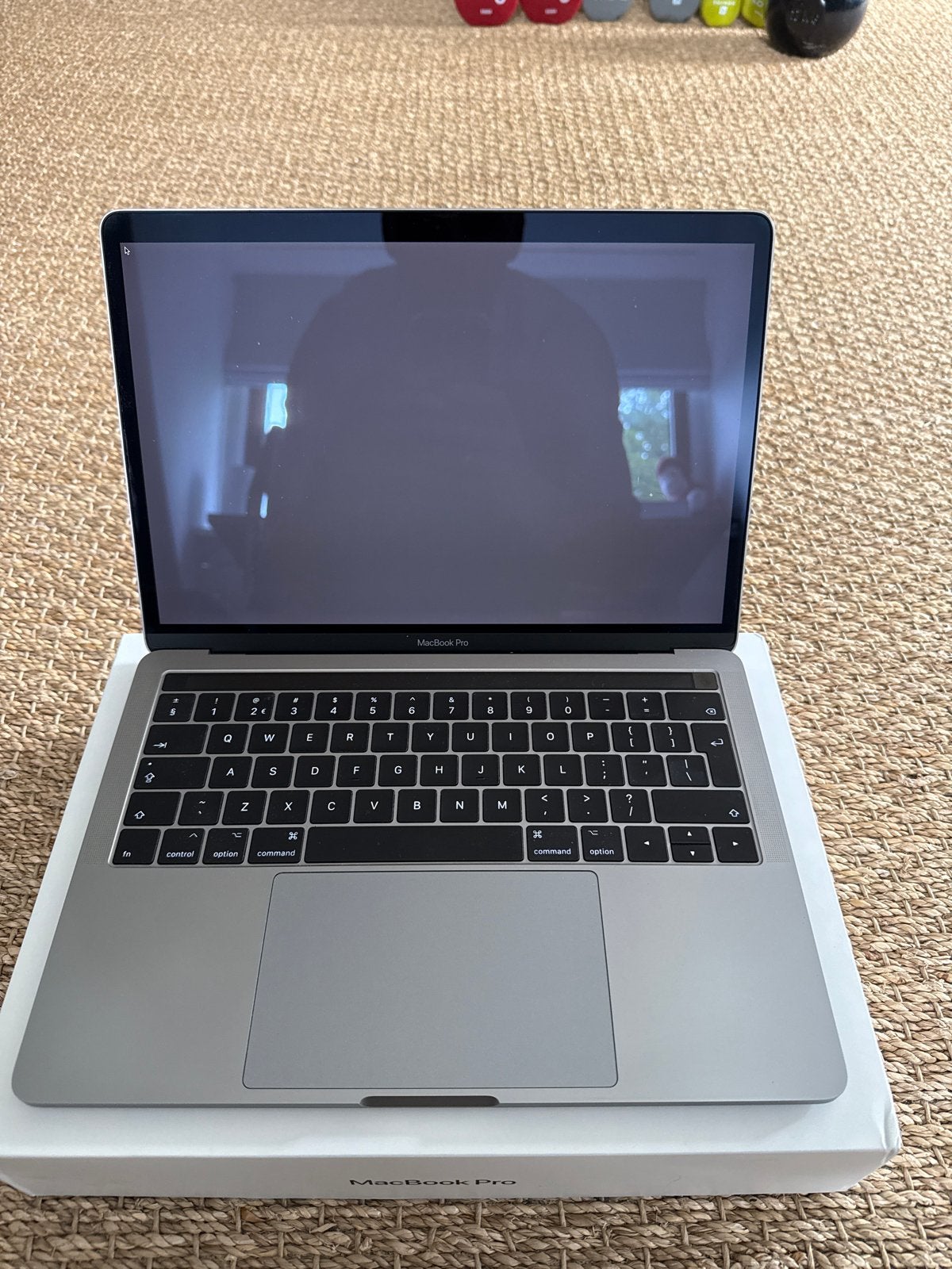 MacBook Pro 13 inch 2020 - Zo goed als nieuw, MacBook Pro, 256 GB, Qwerty, 8 GB