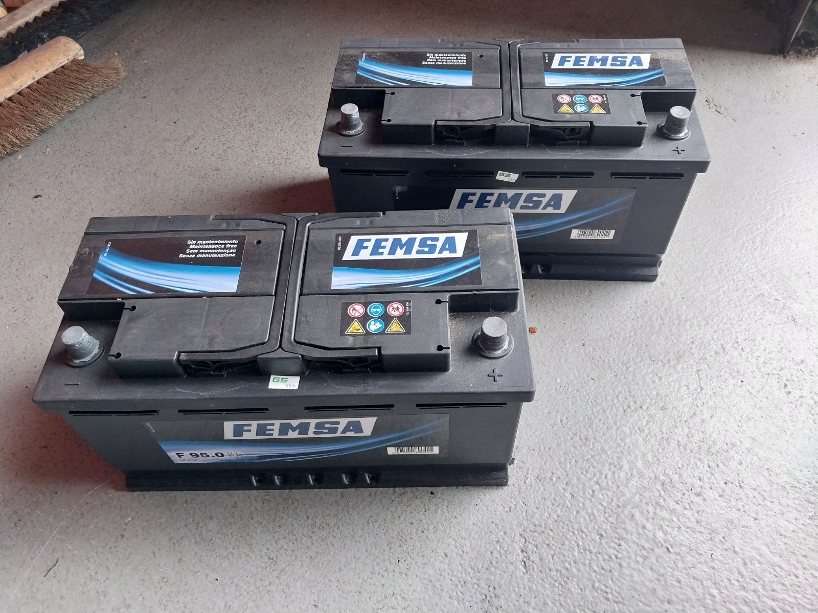2x FEMSA F 95.0 12V 95Ah accu, Auto-onderdelen, Accu's en Toebehoren, Ophalen