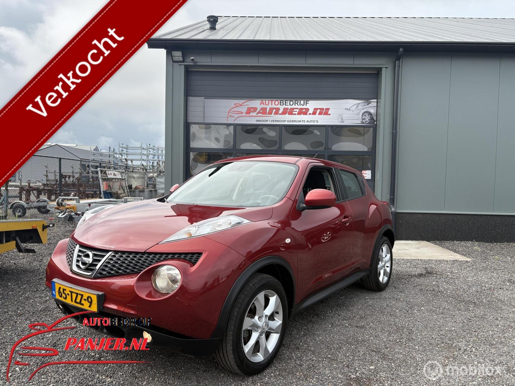 Nissan Juke 1.6 Acenta "AIRCO+NAVI+CRUISE+TREKHAAK+LMV", Auto's, Nissan, Euro 5, Zwart, 4 cilinders, 49 €/maand