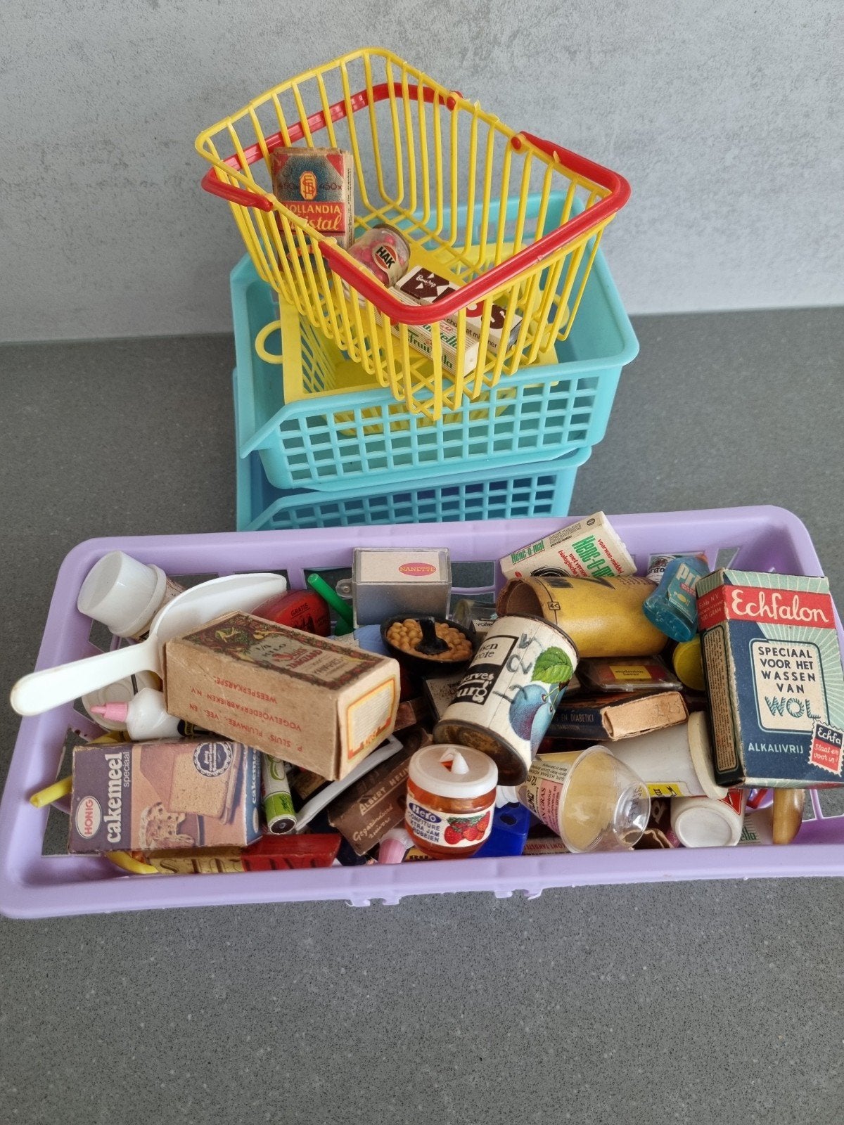 Miniatuur boodschappen en mandjes voor poppenhuis/speelgoed, Gebruikt, Onbekend, Ophalen of Verzenden, Onbekend